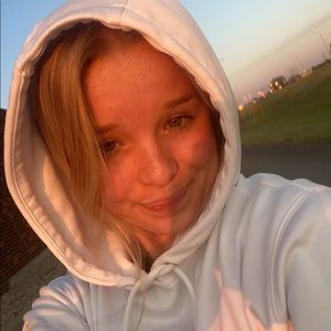 Meet your Posher, Charli